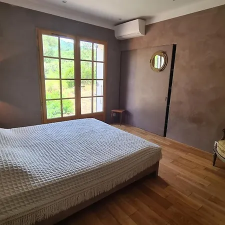 Villa Le Ranch: Grande Acces Prive A La Riviere Carbuccia